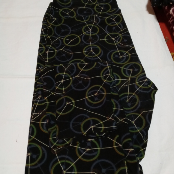 LuLaroe Leggings - Picture 3 of 5
